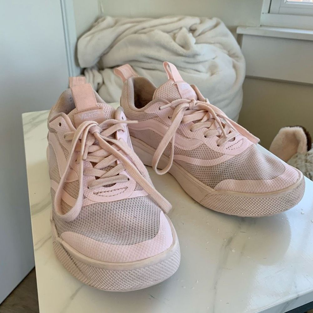 VANS sneakers pink sz 8 womens